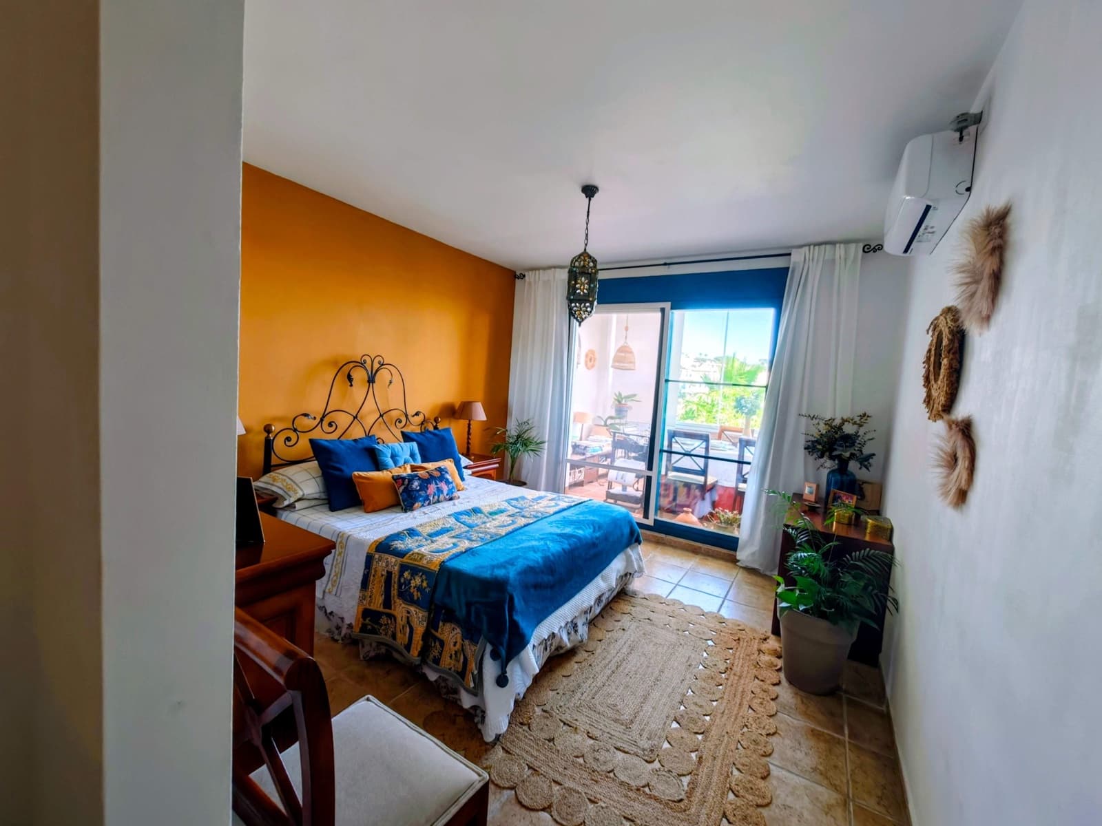 3 quarto Apartamento para venda em La Linea de la Concepcion com piscina garagem - 525 000 € (Ref: 10090063)