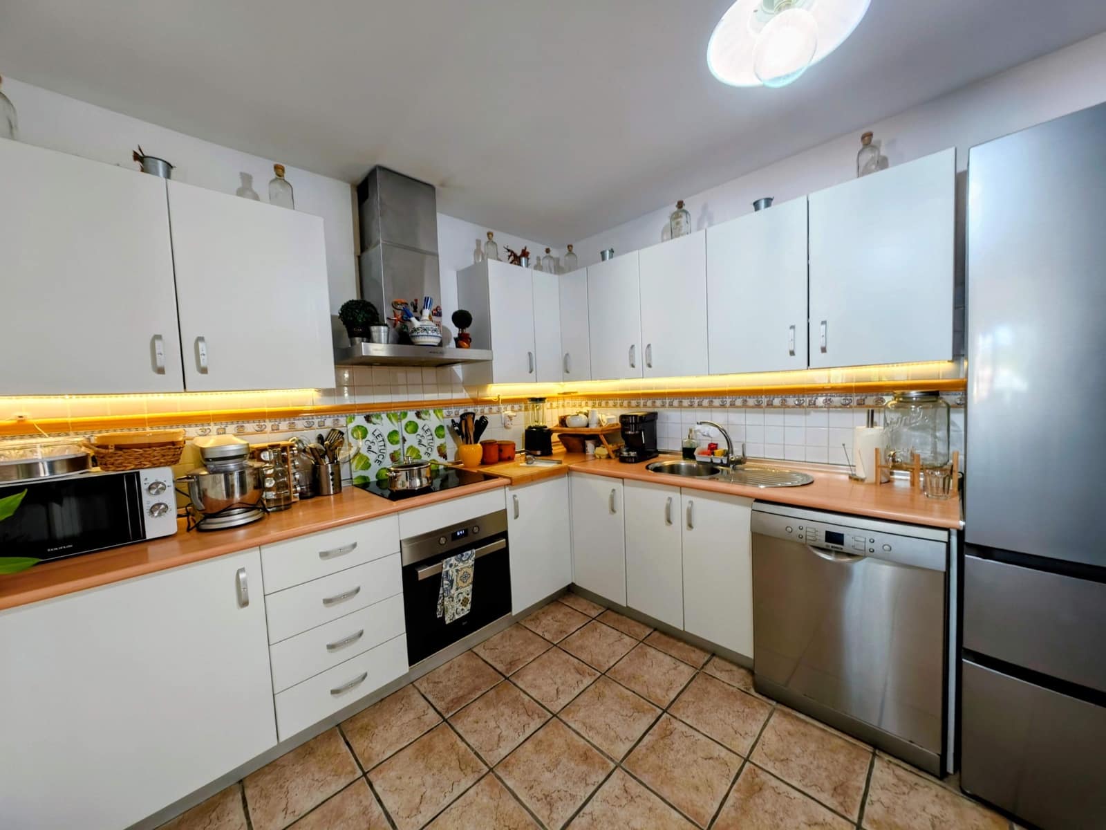 3 quarto Apartamento para venda em La Linea de la Concepcion com piscina garagem - 525 000 € (Ref: 10090063)