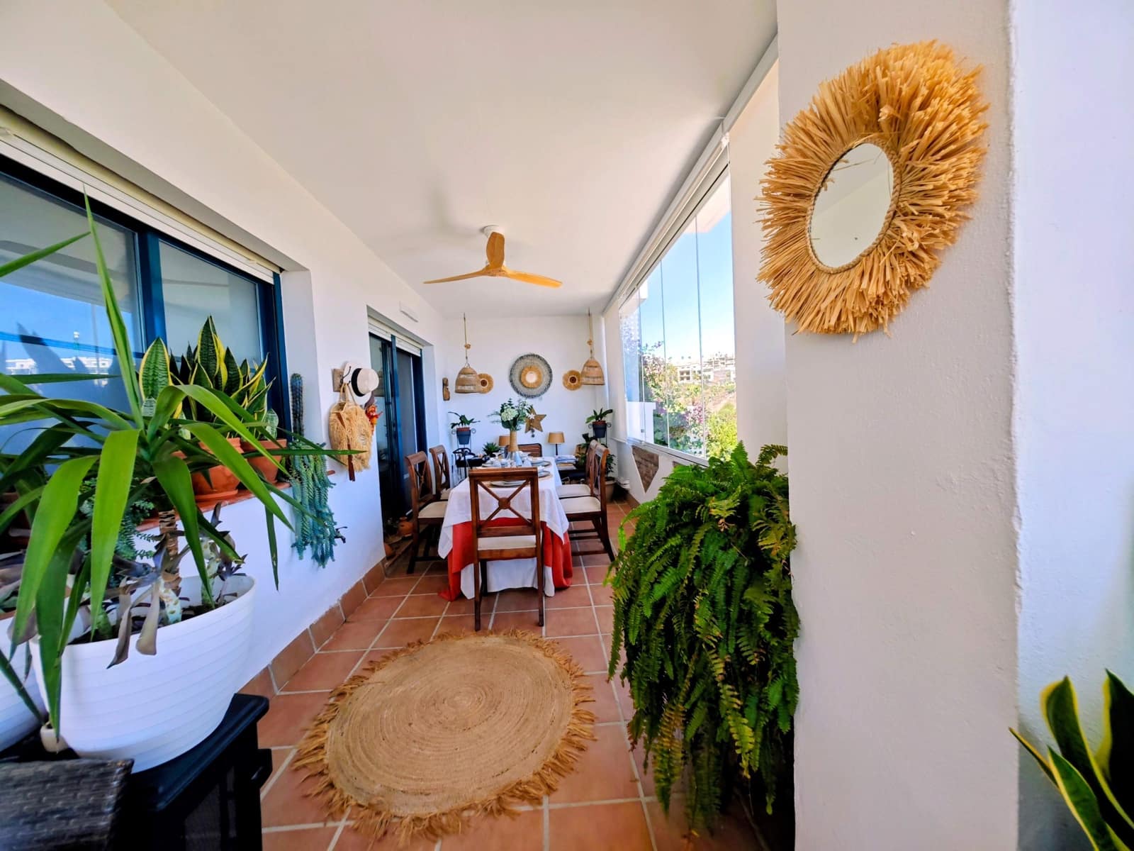 3 quarto Apartamento para venda em La Linea de la Concepcion com piscina garagem - 525 000 € (Ref: 10090063)