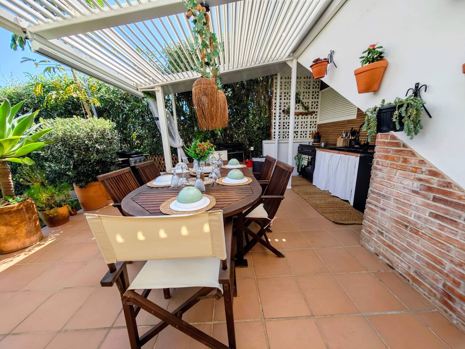 3 quarto Apartamento para venda em La Linea de la Concepcion com piscina garagem - 525 000 € (Ref: 10090063)