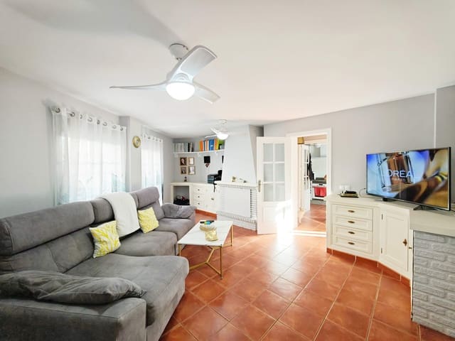 3 quarto Moradia em Banda para venda em Algeciras com garagem - 250 000 € (Ref: 10091188)