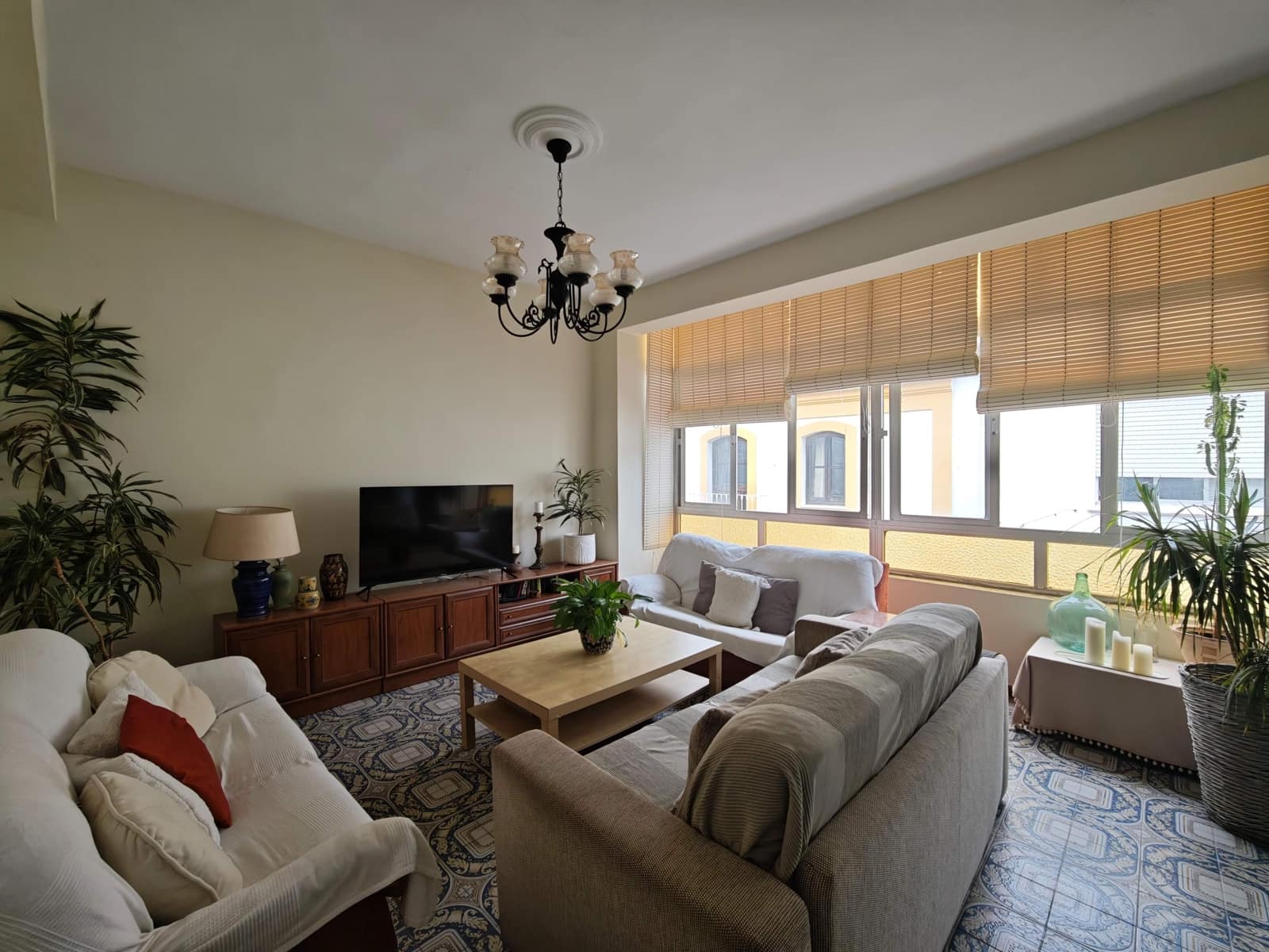 5 quarto Casa em Banda para venda em Los Barrios - 400 000 € (Ref: 10091189)