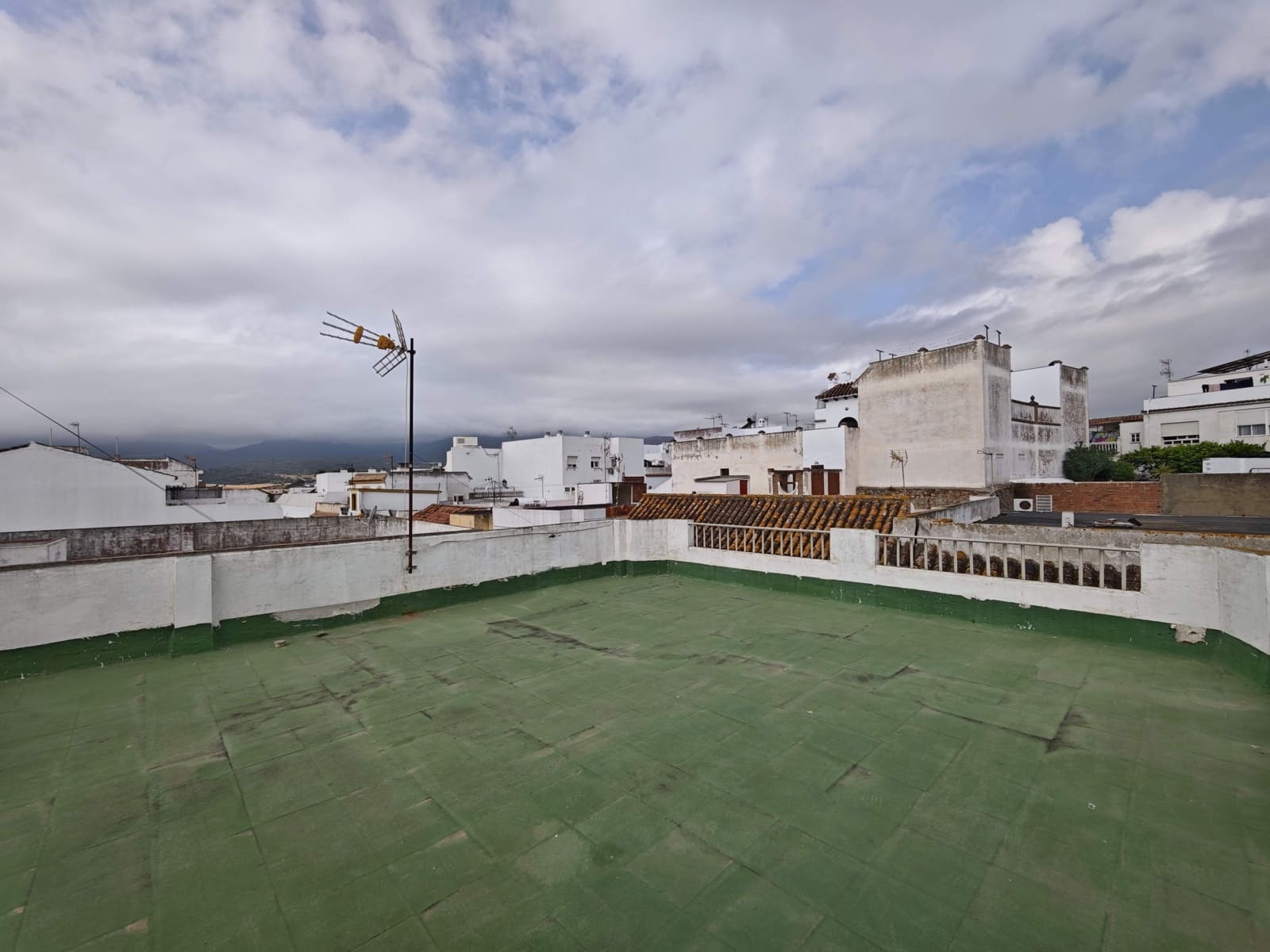 5 quarto Casa em Banda para venda em Los Barrios - 400 000 € (Ref: 10091189)