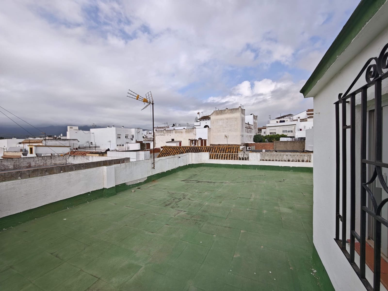 5 quarto Casa em Banda para venda em Los Barrios - 400 000 € (Ref: 10091189)
