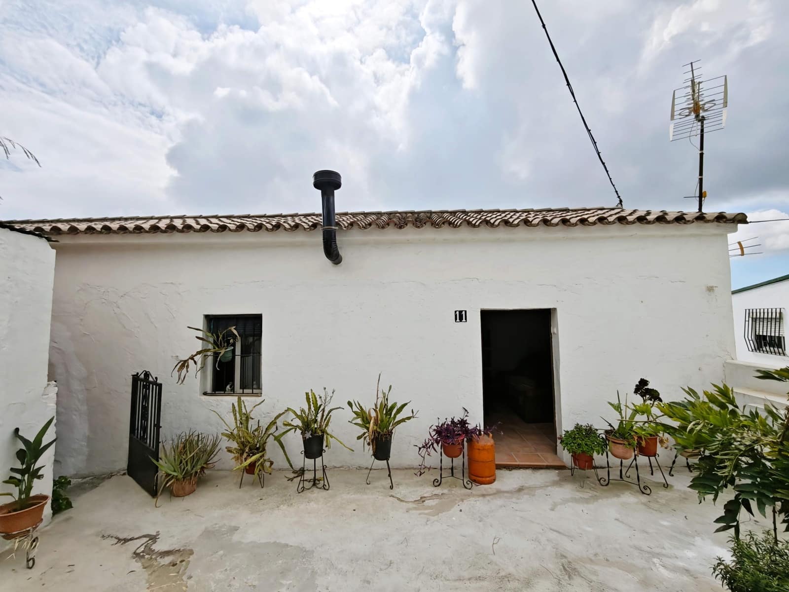 2 makuuhuone Maalaistalo myytävänä paikassa Algeciras mukana 
autotalli - 224 000 € (Ref: 10097368)