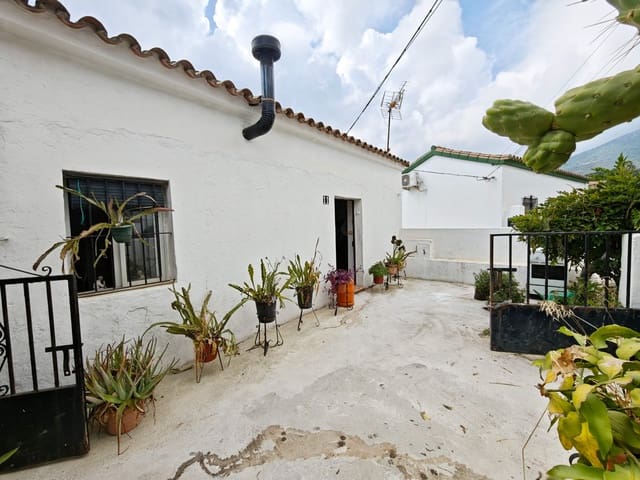 2 makuuhuone Maalaistalo myytävänä paikassa Algeciras mukana 
autotalli - 224 000 € (Ref: 10097368)