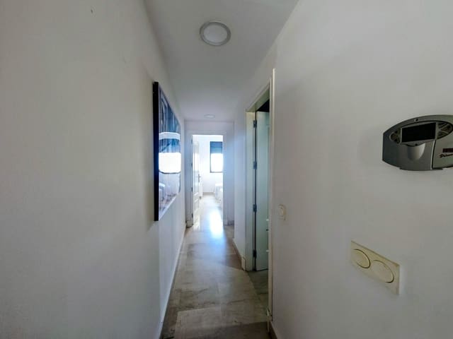 2 quarto Apartamento para arrendar em La Alcaidesa com piscina garagem - 1 300 € (Ref: 10097369)