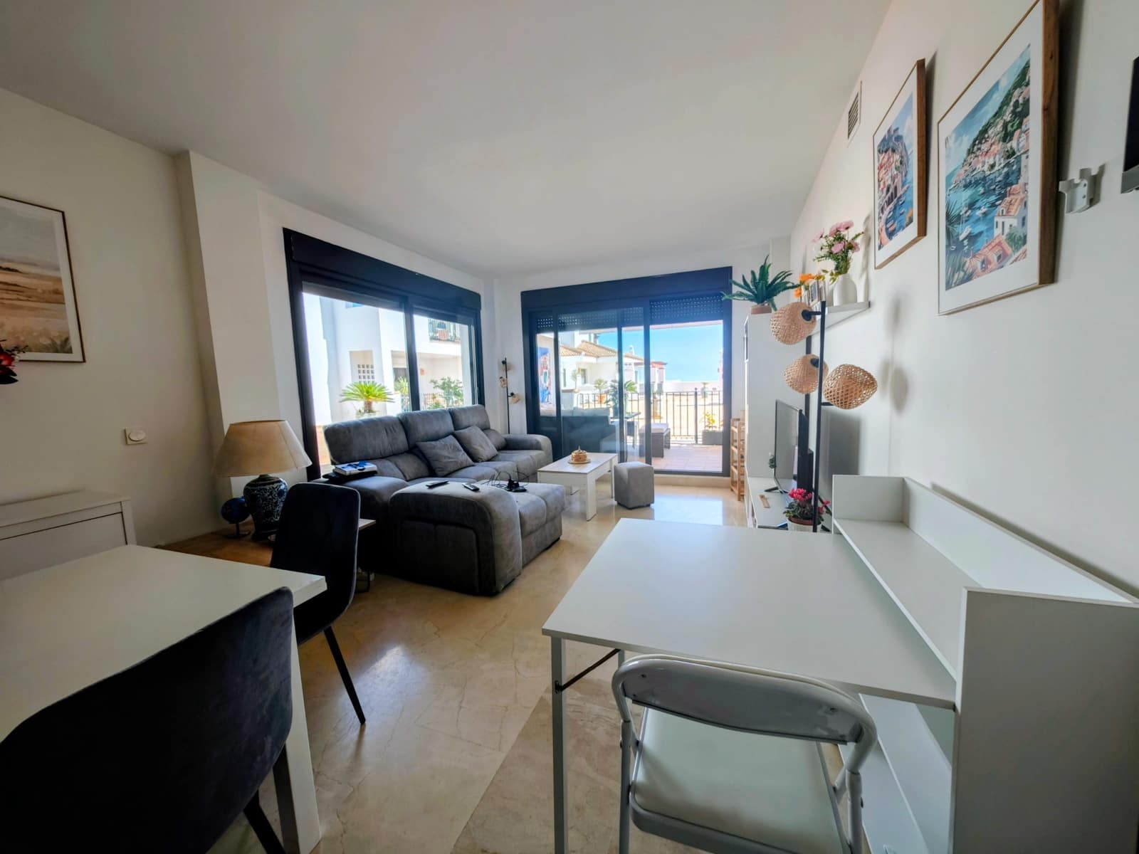 2 quarto Apartamento para arrendar em La Alcaidesa com piscina garagem - 1 300 € (Ref: 10097369)