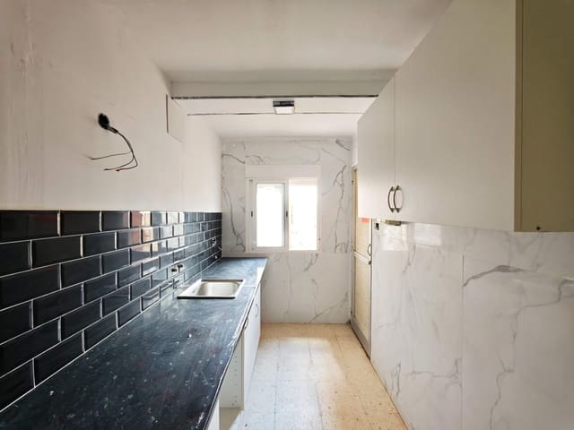 3 makuuhuone Asunto myytävänä paikassa Algeciras - 155 000 € (Ref: 10099490)