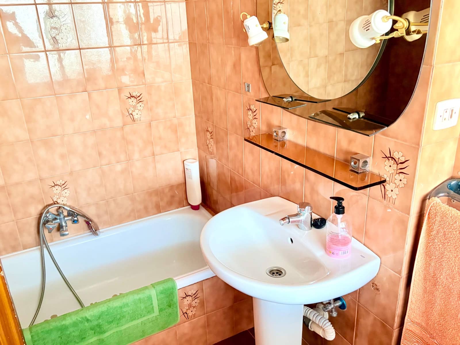 5 quarto Apartamento para venda em La Linea de la Concepcion - 355 000 € (Ref: 10100242)