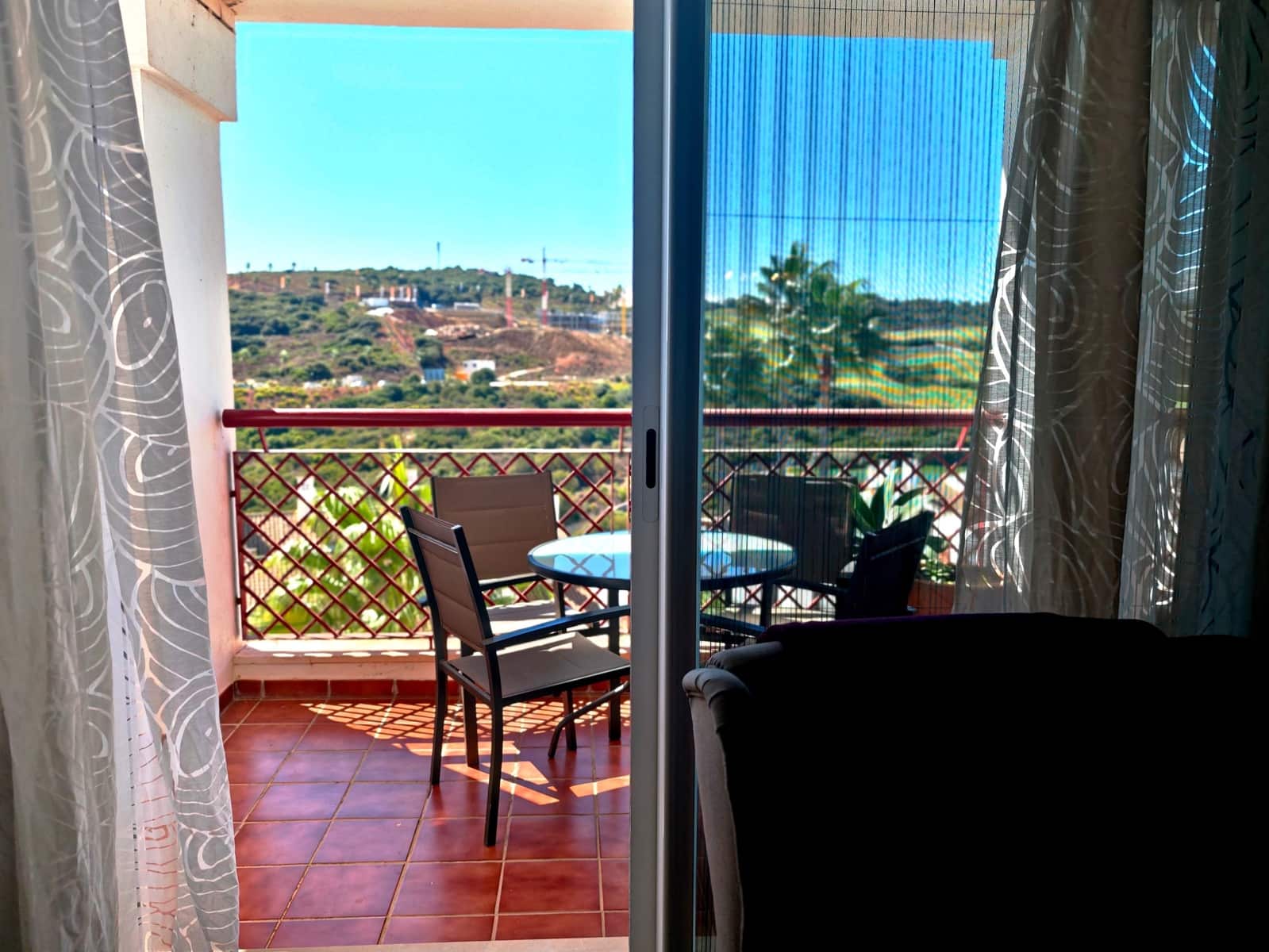 Apartamento de 3 habitaciones en La Alcaidesa en venta con piscina garaje - 377.000 € (Ref: 10108781)