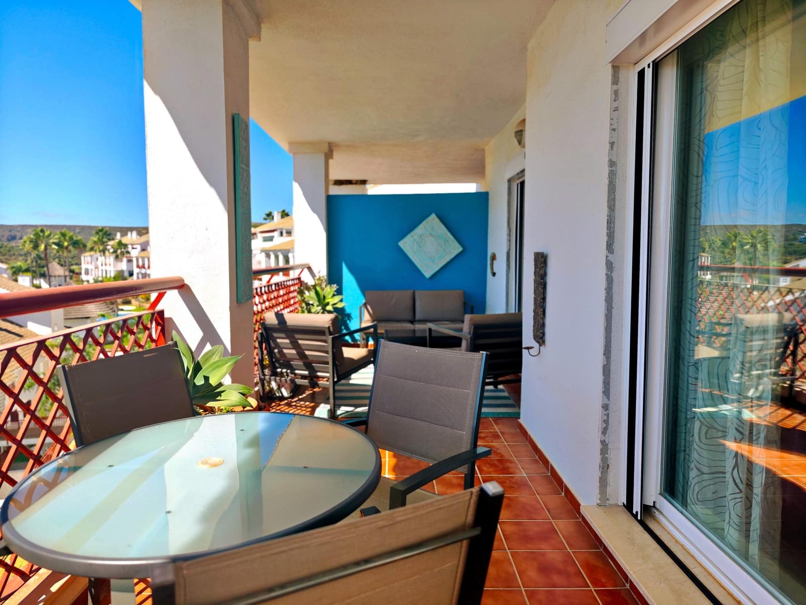 Apartamento de 3 habitaciones en La Alcaidesa en venta con piscina garaje - 377.000 € (Ref: 10108781)