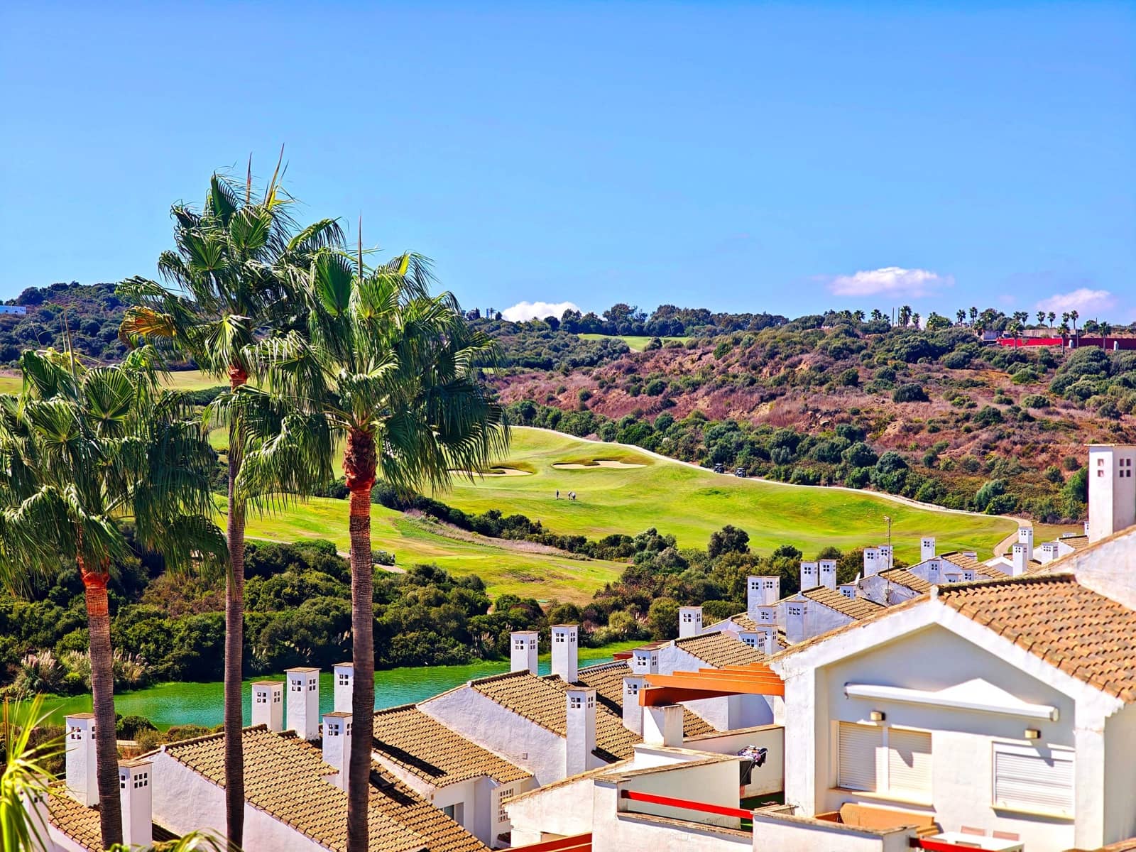 Apartamento de 3 habitaciones en La Alcaidesa en venta con piscina garaje - 377.000 € (Ref: 10108781)