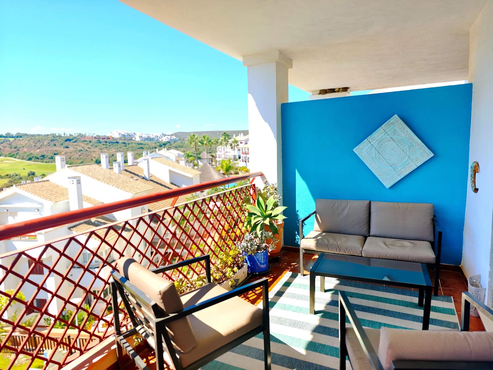 Apartamento de 3 habitaciones en La Alcaidesa en venta con piscina garaje - 377.000 € (Ref: 10108781)