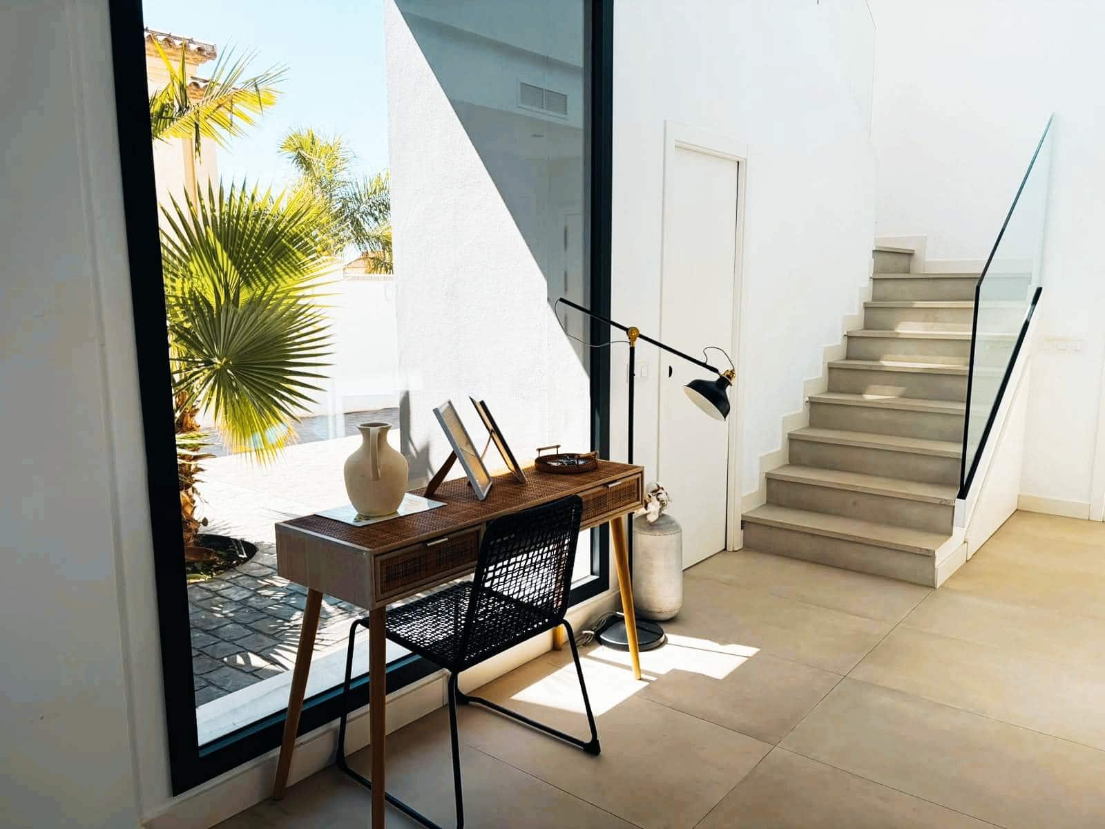 3 bedroom Villa for rent in La Linea de la Concepcion with pool garage - € 2,200 (Ref: 10108782)