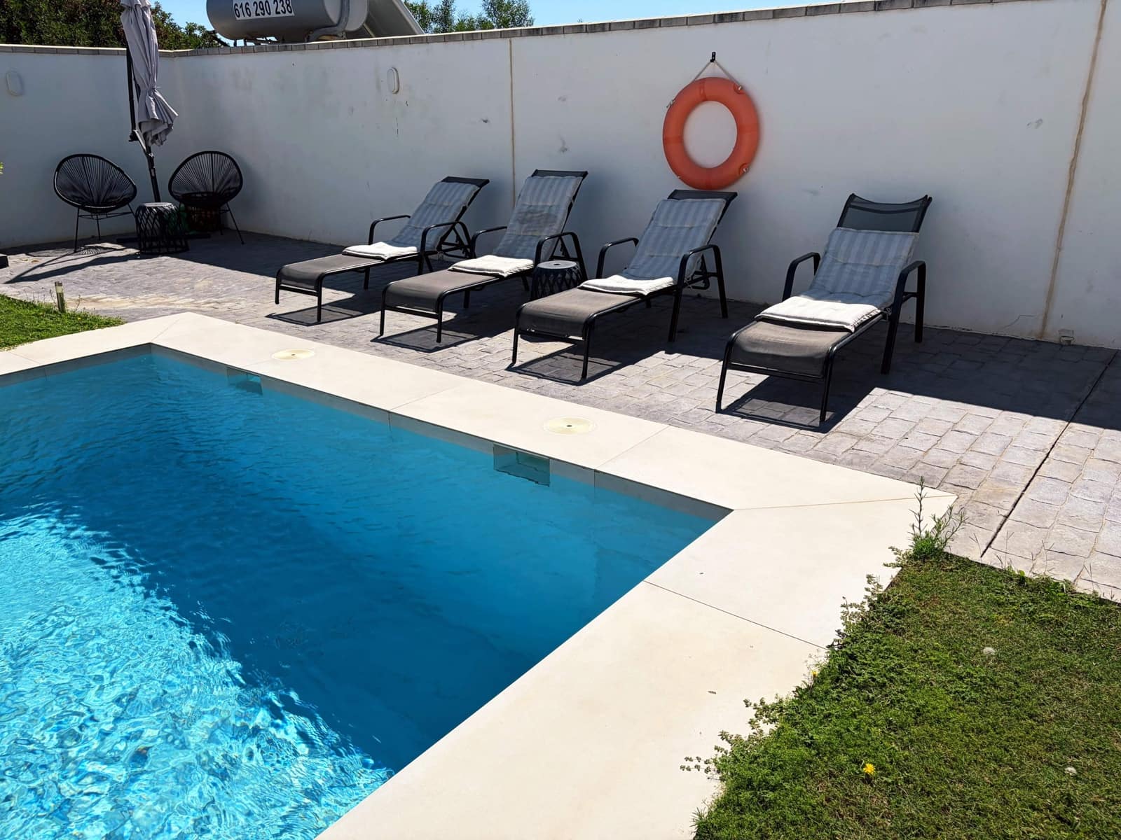 3 bedroom Villa for rent in La Linea de la Concepcion with pool garage - € 2,200 (Ref: 10108782)