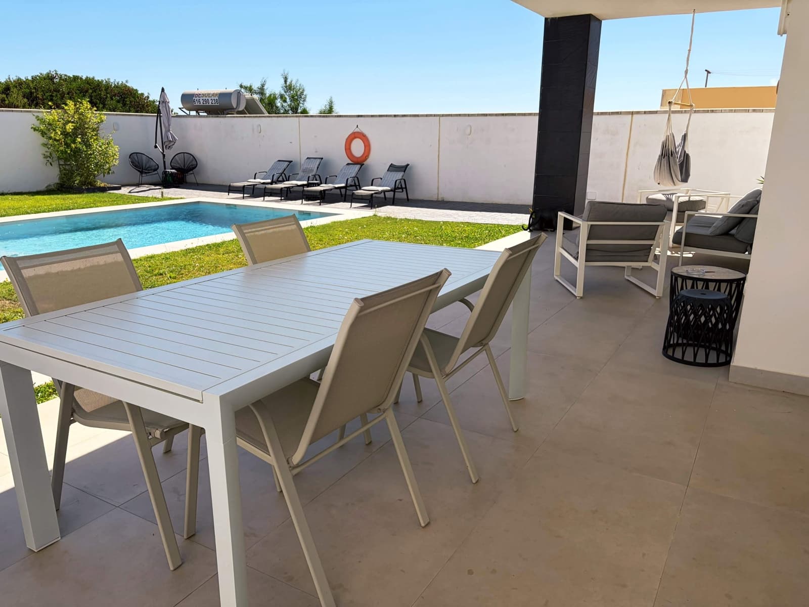 3 bedroom Villa for rent in La Linea de la Concepcion with pool garage - € 2,200 (Ref: 10108782)