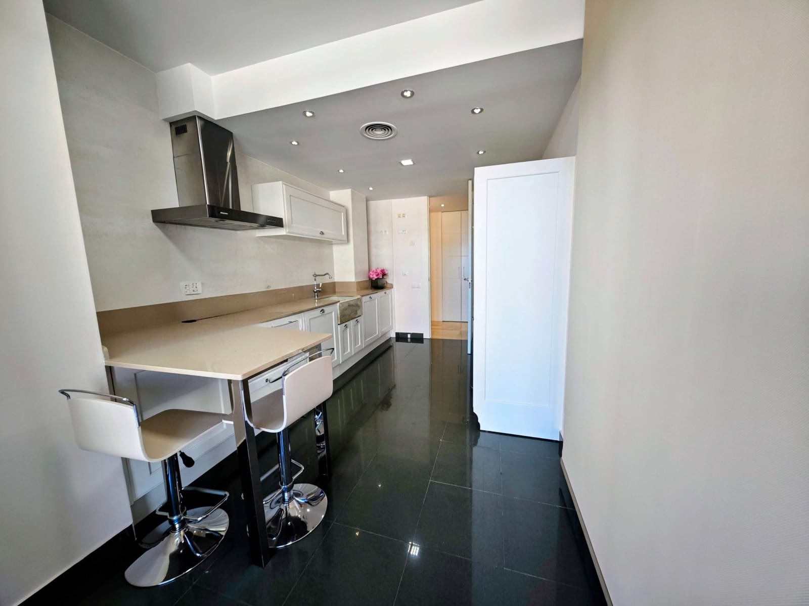 3 sovrum Lägenhet till salu i Manilva med pool garage - 398 000 € (Ref: 10111218)