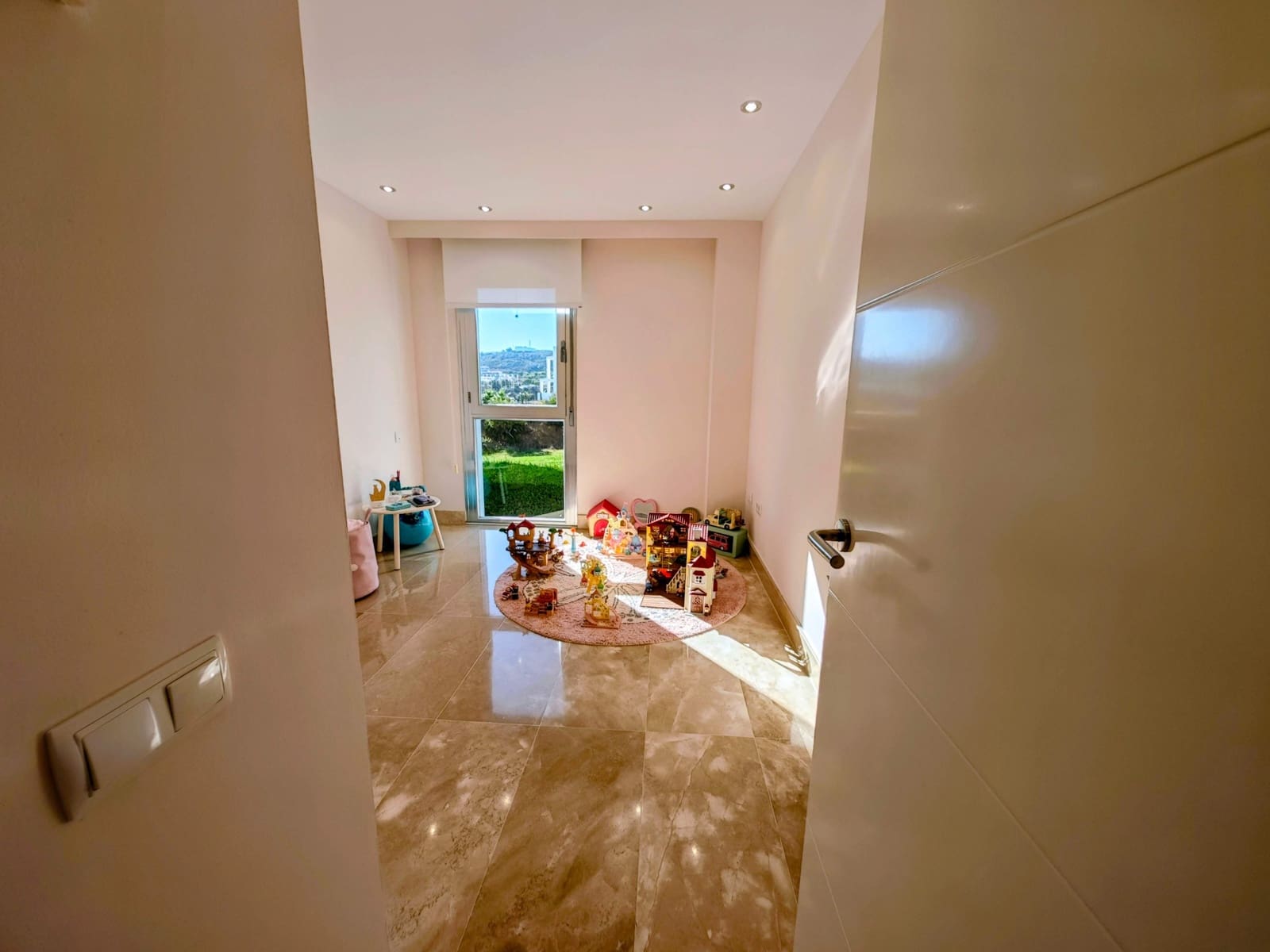 3 sovrum Lägenhet till salu i Manilva med pool garage - 398 000 € (Ref: 10111218)