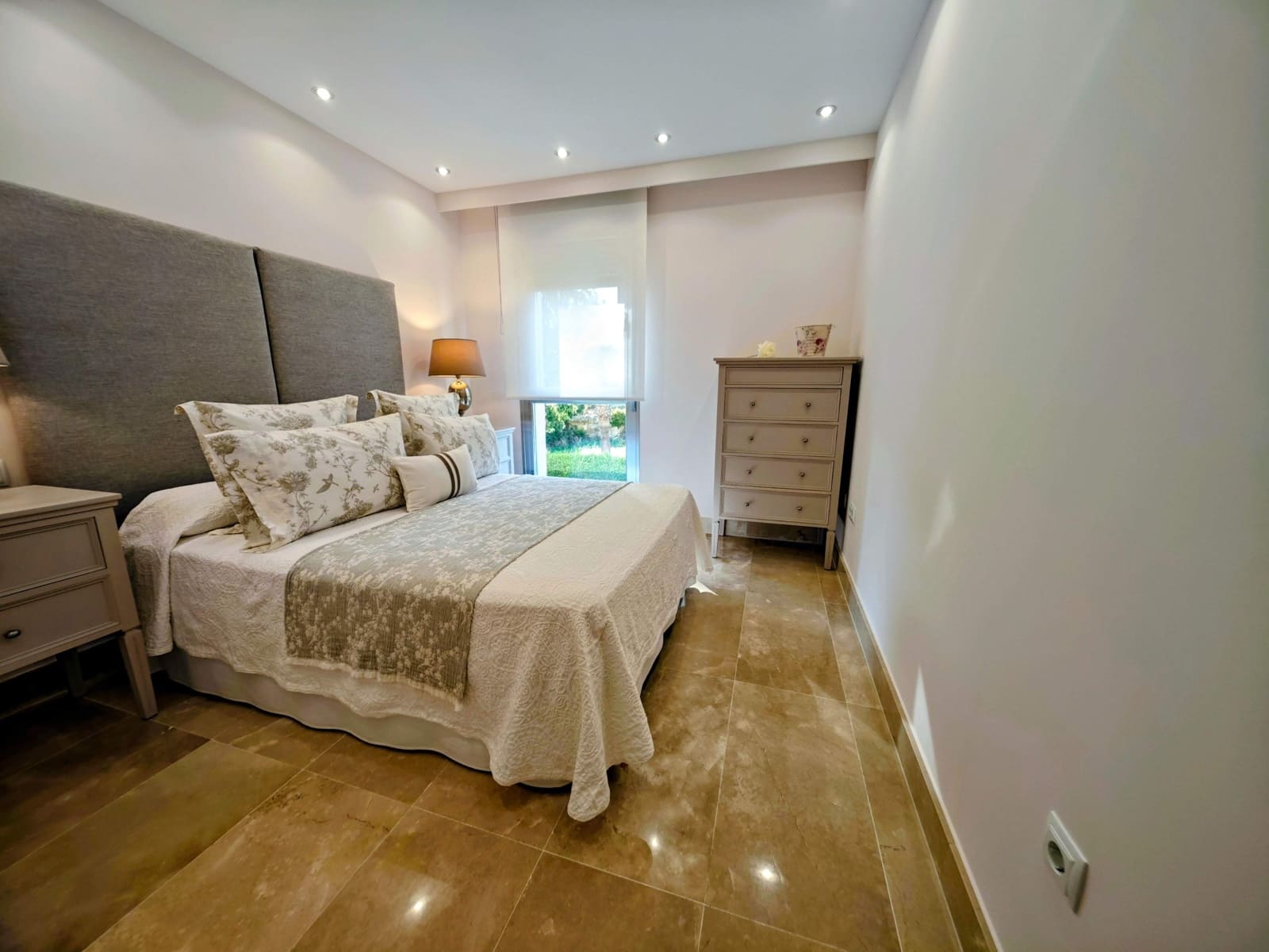 3 sovrum Lägenhet till salu i Manilva med pool garage - 398 000 € (Ref: 10111218)