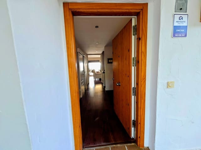 5 makuuhuone Rivitalo vuokrattavana paikassa La Alcaidesa mukana uima-altaan 
autotalli - 2 200 € (Ref: 10111782)