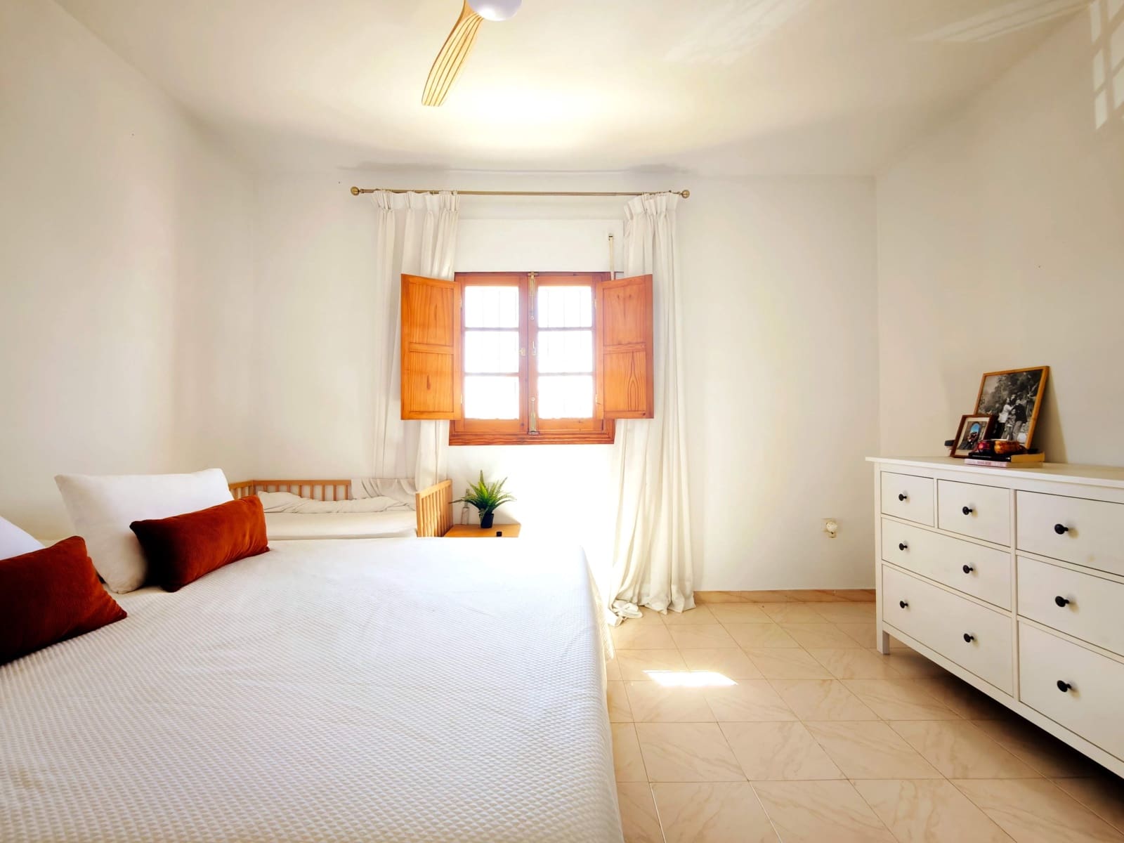 3 bedroom Villa for sale in Jimena de la Frontera with pool - € 269,000 (Ref: 10111783)