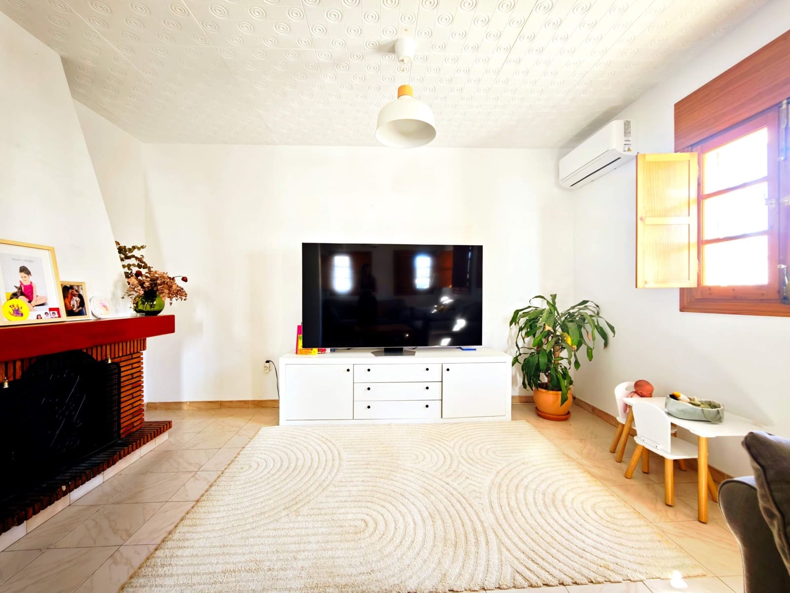 3 bedroom Villa for sale in Jimena de la Frontera with pool - € 269,000 (Ref: 10111783)