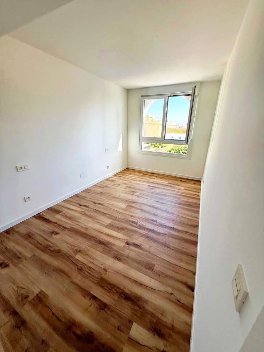 3 soveværelse Lejlighed til salg i Estepona med garage - € 725.000 (Ref: 10121128)