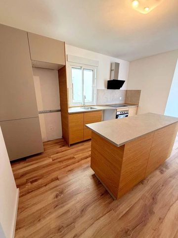 3 soveværelse Lejlighed til salg i Puerto de Estepona, Estepona med garage - € 725.000 (Ref: 10121128)