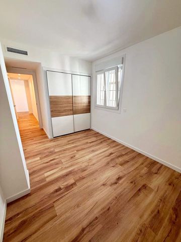 3 soveværelse Lejlighed til salg i Puerto de Estepona, Estepona med garage - € 725.000 (Ref: 10121128)