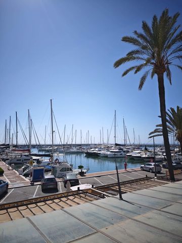 3 soveværelse Lejlighed til salg i Puerto de Estepona, Estepona med garage - € 725.000 (Ref: 10121128)