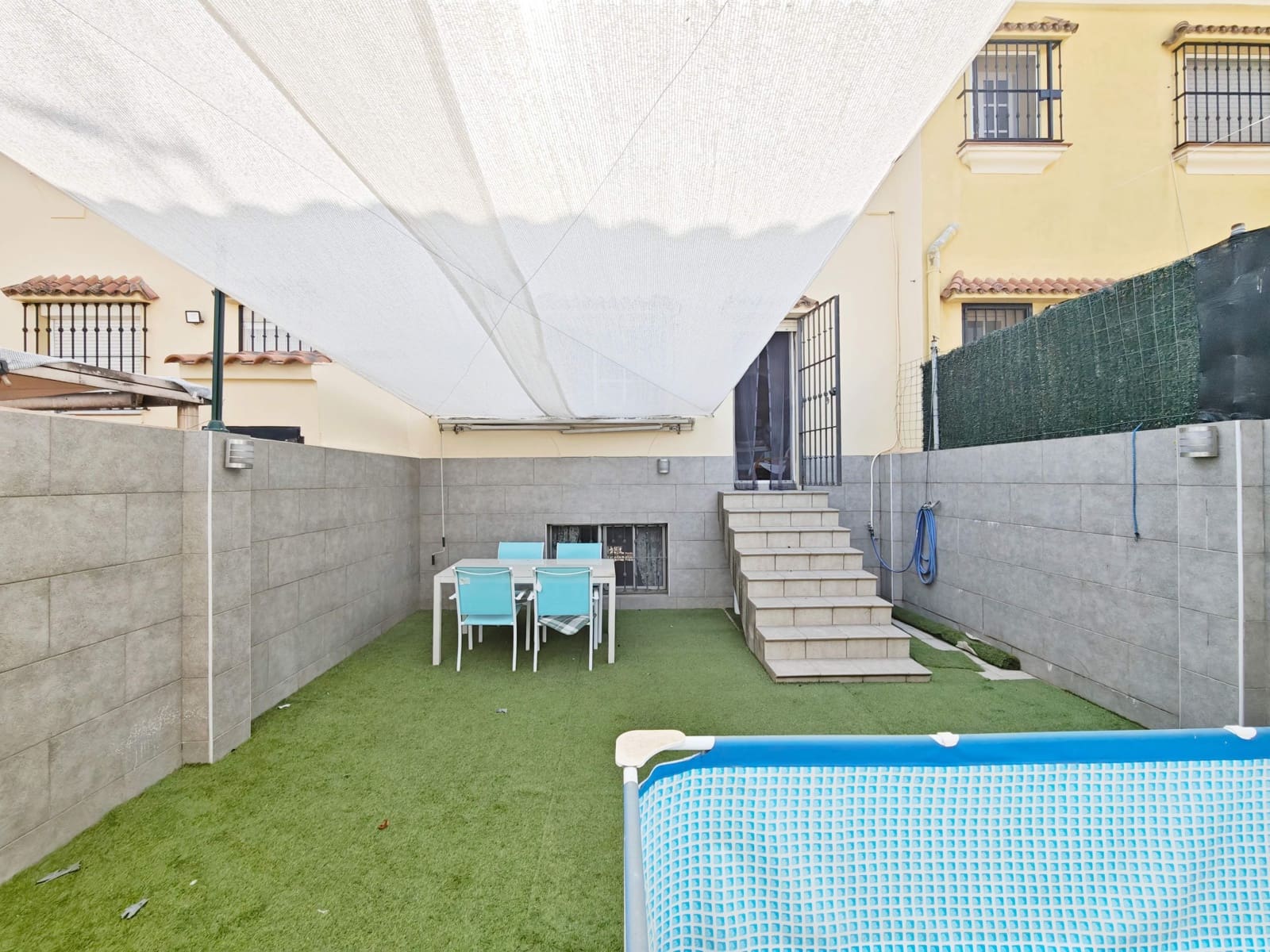 3 bedroom Terraced Villa for sale in Algeciras with garage - € 280,000 (Ref: 10131012)