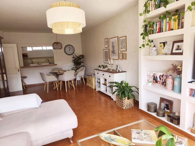 3 soveværelse Lejlighed til salg i San Roque med swimmingpool garage - € 220.000 (Ref: 10132342)
