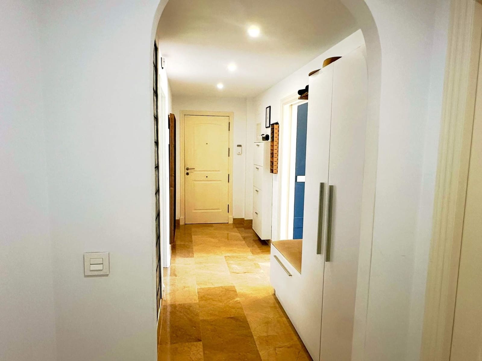 2 quarto Apartamento para venda em La Linea de la Concepcion com piscina garagem - 500 000 € (Ref: 10135277)