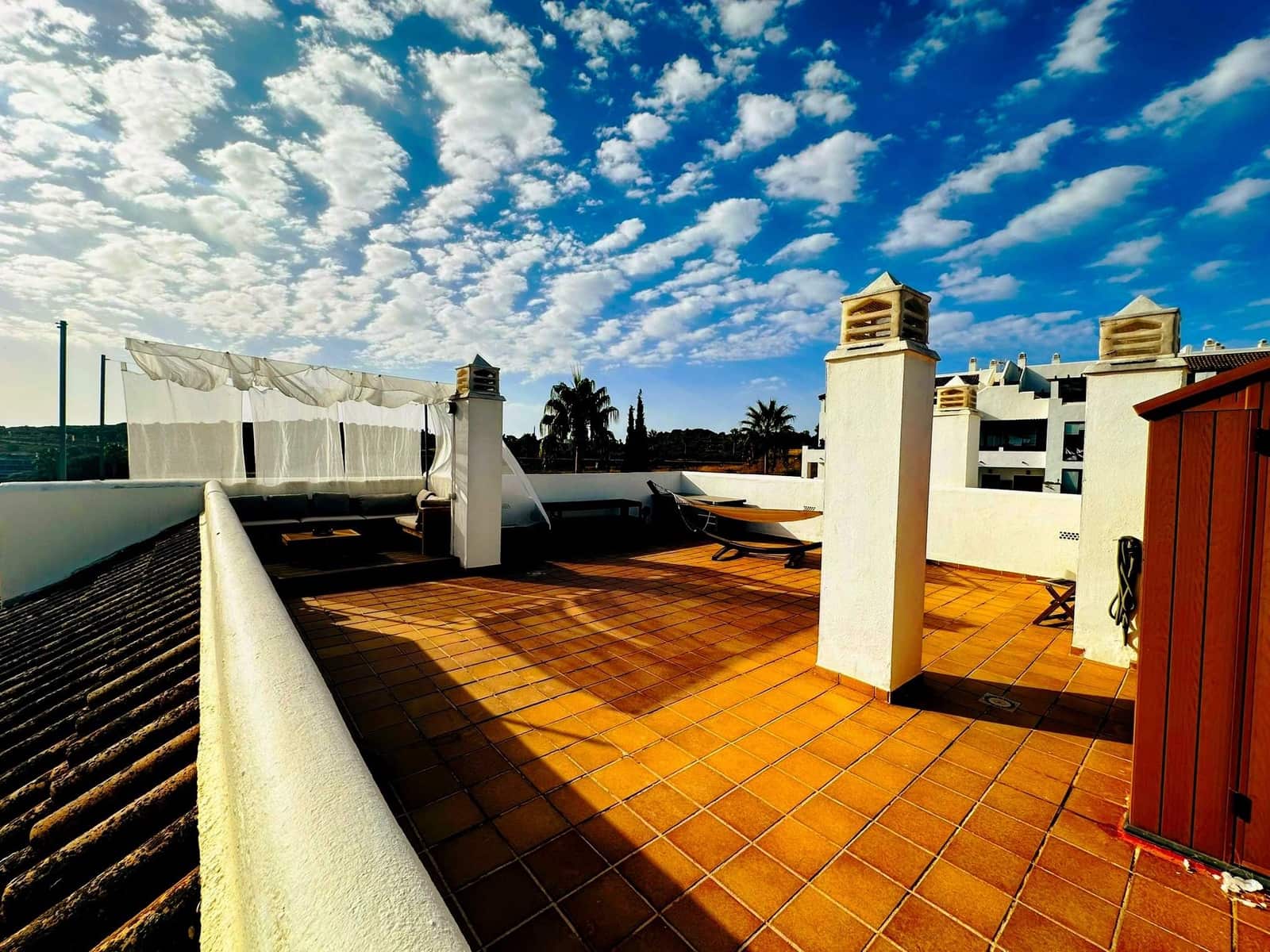 2 quarto Apartamento para venda em La Linea de la Concepcion com piscina garagem - 500 000 € (Ref: 10135277)