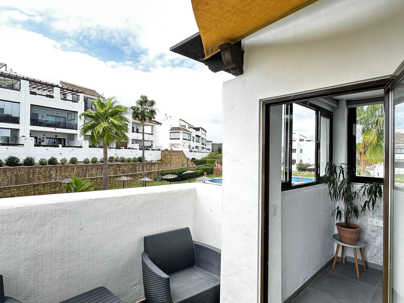 2 quarto Apartamento para venda em La Linea de la Concepcion com piscina garagem - 500 000 € (Ref: 10135277)