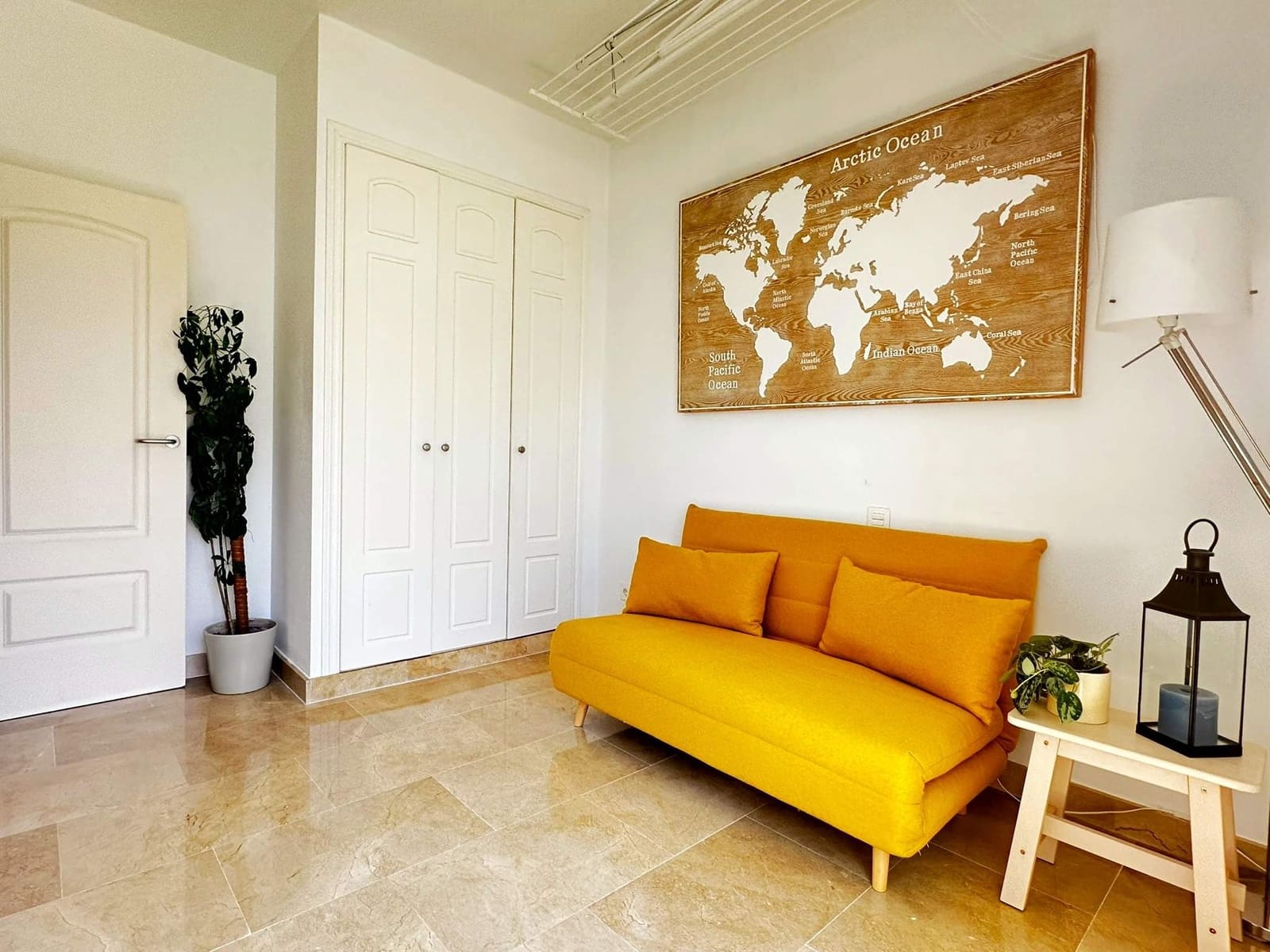 2 bedroom Apartment for sale in La Linea de la Concepcion with pool garage - € 500,000 (Ref: 10135277)