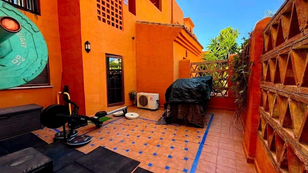 2 makuuhuone Huoneisto myytävänä paikassa Marbella mukana uima-altaan 
autotalli - 515 000 € (Ref: 10135278)