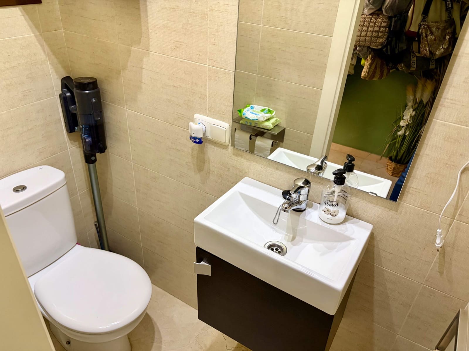 Adosado de 4 habitaciones en La Línea de la Concepción en venta con garaje - 287.000 € (Ref: 10145417)