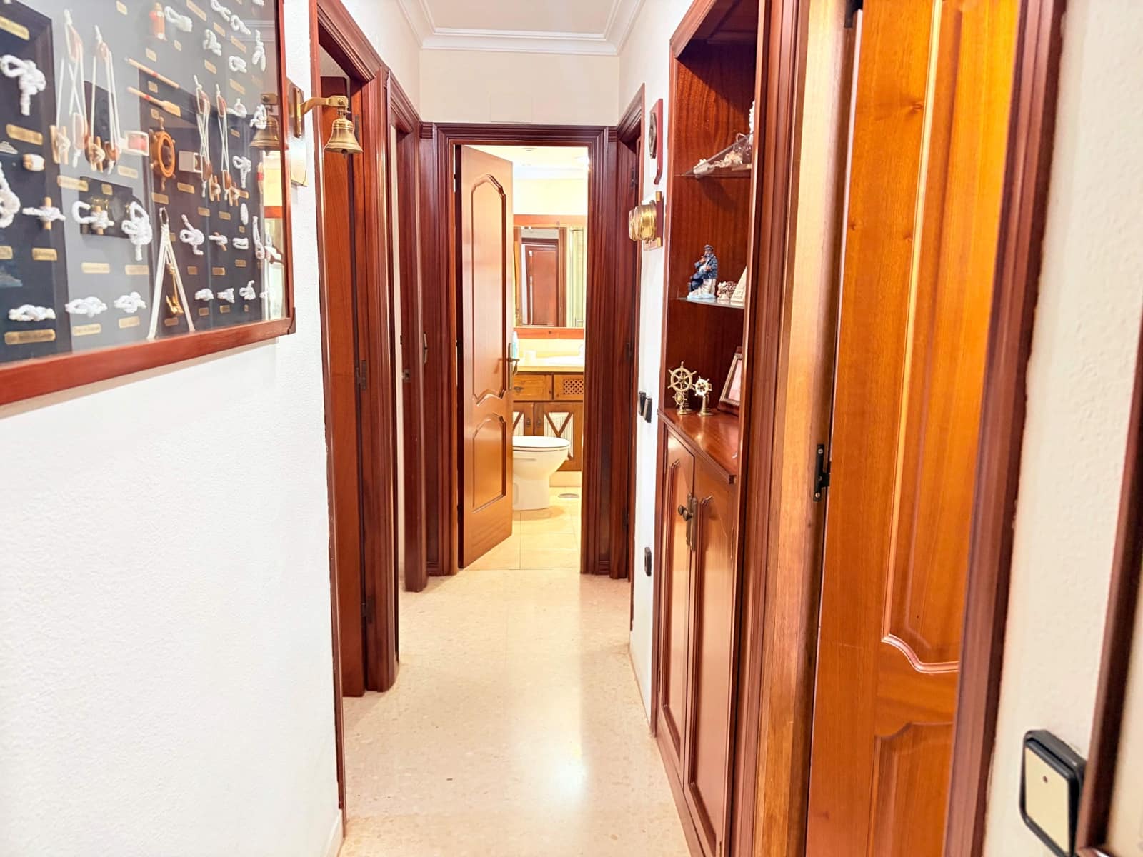 3 chambre Appartement à vendre à La Linea de la Concepcion avec garage - 300 000 € (Ref: 10145418)