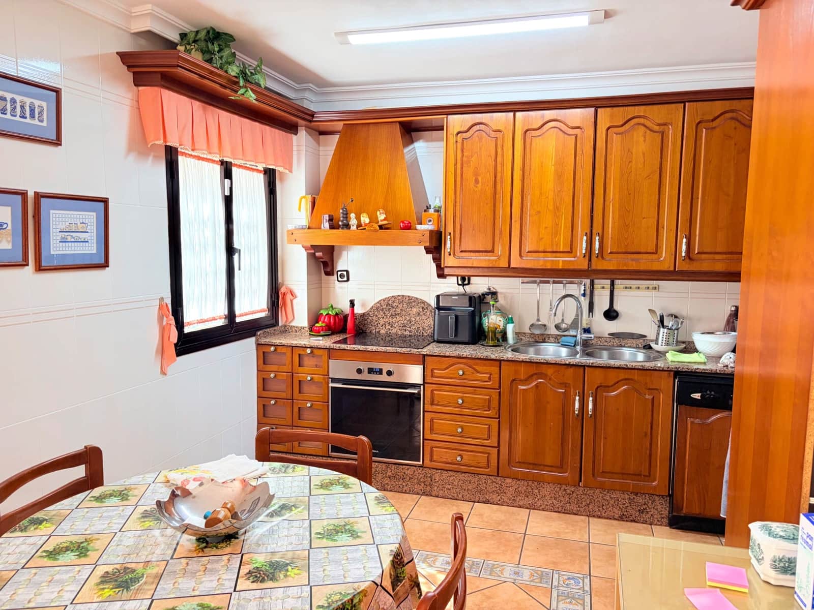 3 chambre Appartement à vendre à La Linea de la Concepcion avec garage - 300 000 € (Ref: 10145418)