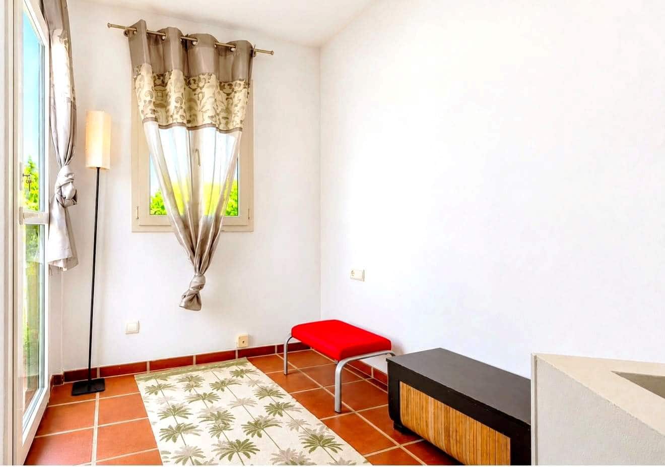 5 chambre Maison de Ville à vendre à Guadiaro avec piscine garage - 465 000 € (Ref: 10148190)