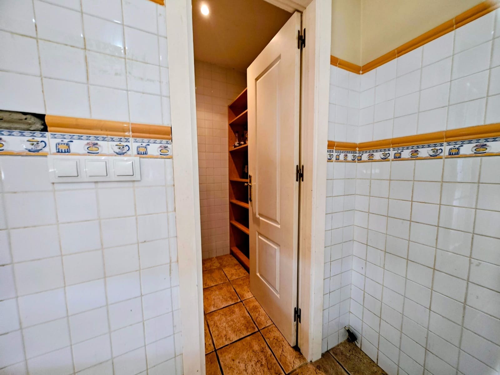 3 sovrum Takvåning till salu i La Linea de la Concepcion med pool garage - 625 000 € (Ref: 10150177)
