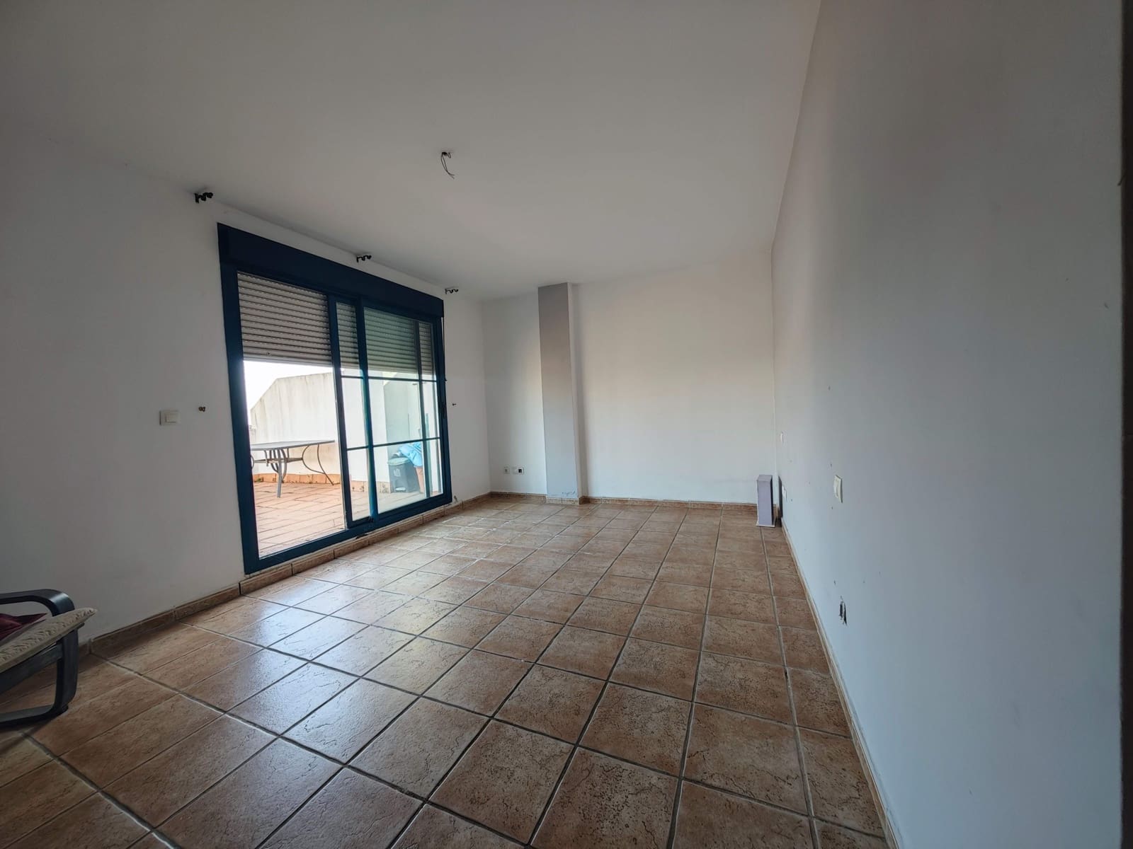 3 sovrum Takvåning till salu i La Linea de la Concepcion med pool garage - 625 000 € (Ref: 10150177)