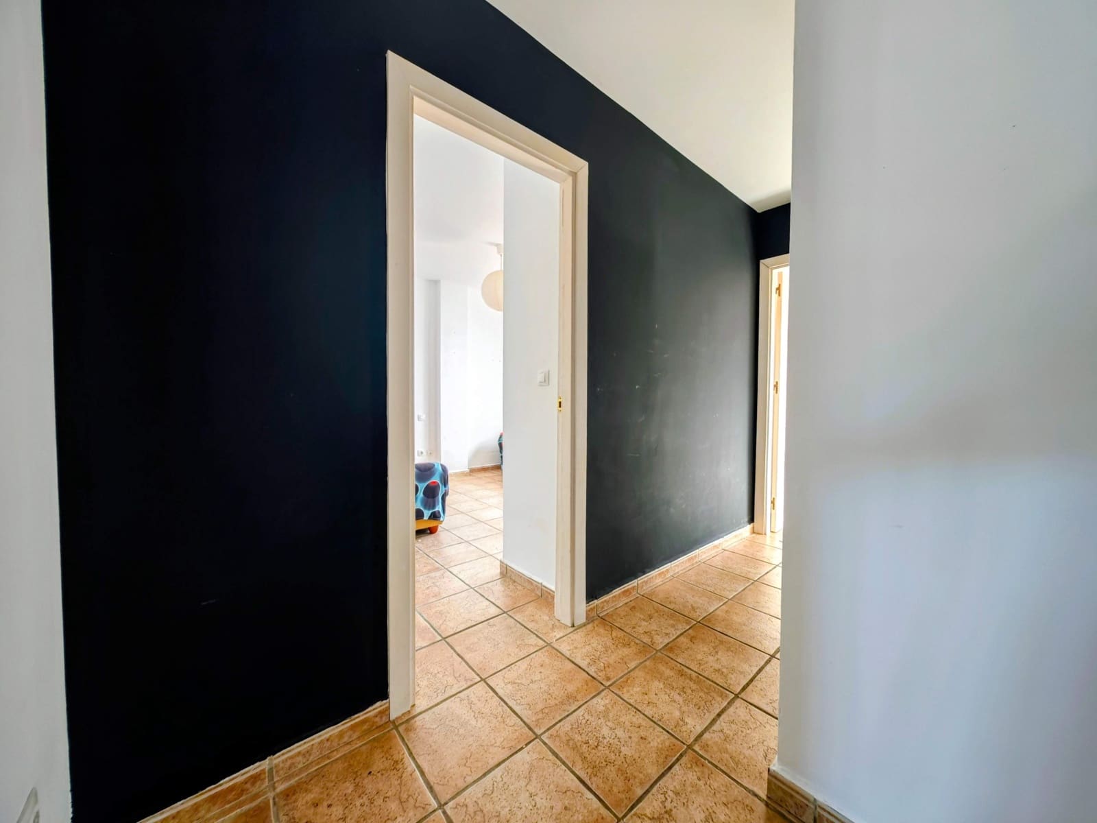 3 sovrum Takvåning till salu i La Linea de la Concepcion med pool garage - 625 000 € (Ref: 10150177)