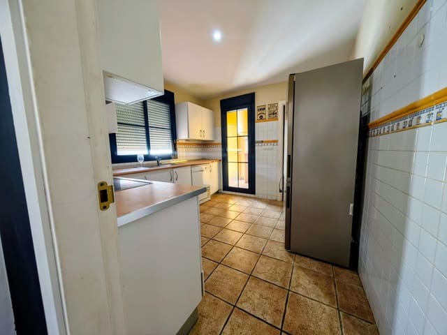 3 sovrum Takvåning till salu i La Línea de la Concepción med pool garage - 625 000 € (Ref: 10150177)