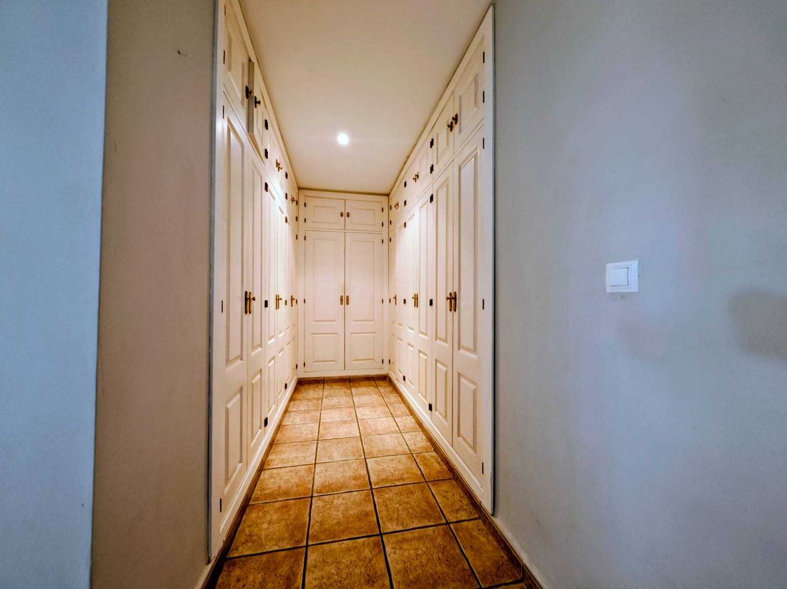 3 sovrum Takvåning till salu i La Linea de la Concepcion med pool garage - 625 000 € (Ref: 10150177)