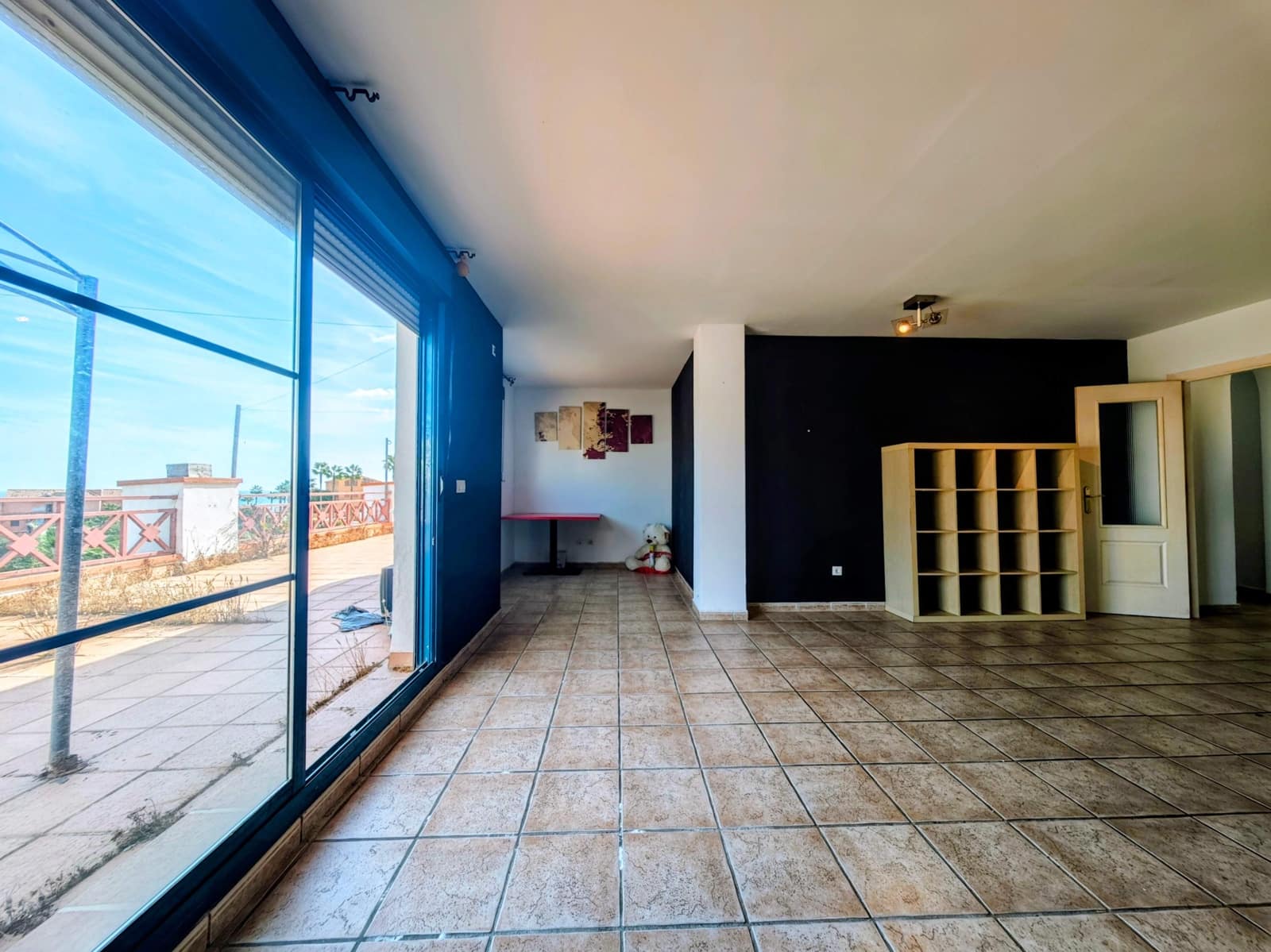 3 sovrum Takvåning till salu i La Linea de la Concepcion med pool garage - 625 000 € (Ref: 10150177)