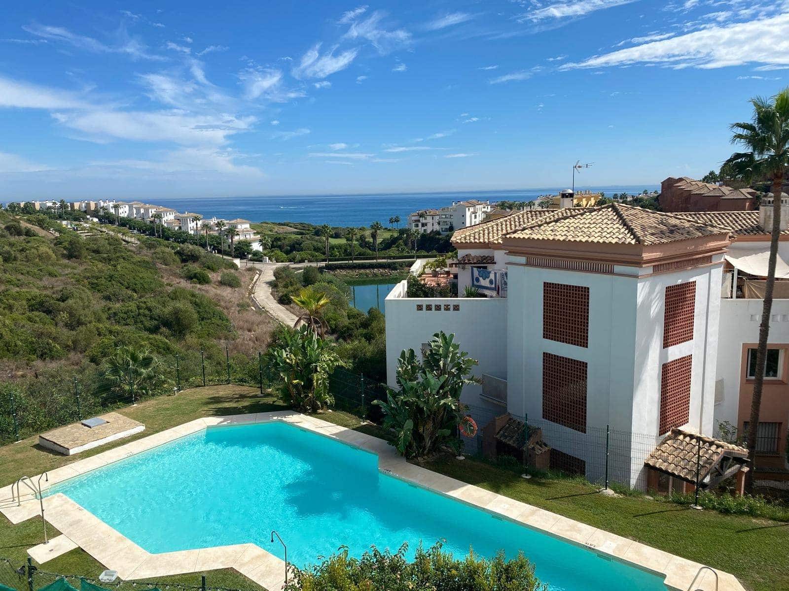 2 slaapkamer Appartement te koop in La Linea de la Concepcion met zwembad garage - € 330.000 (Ref: 10158799)
