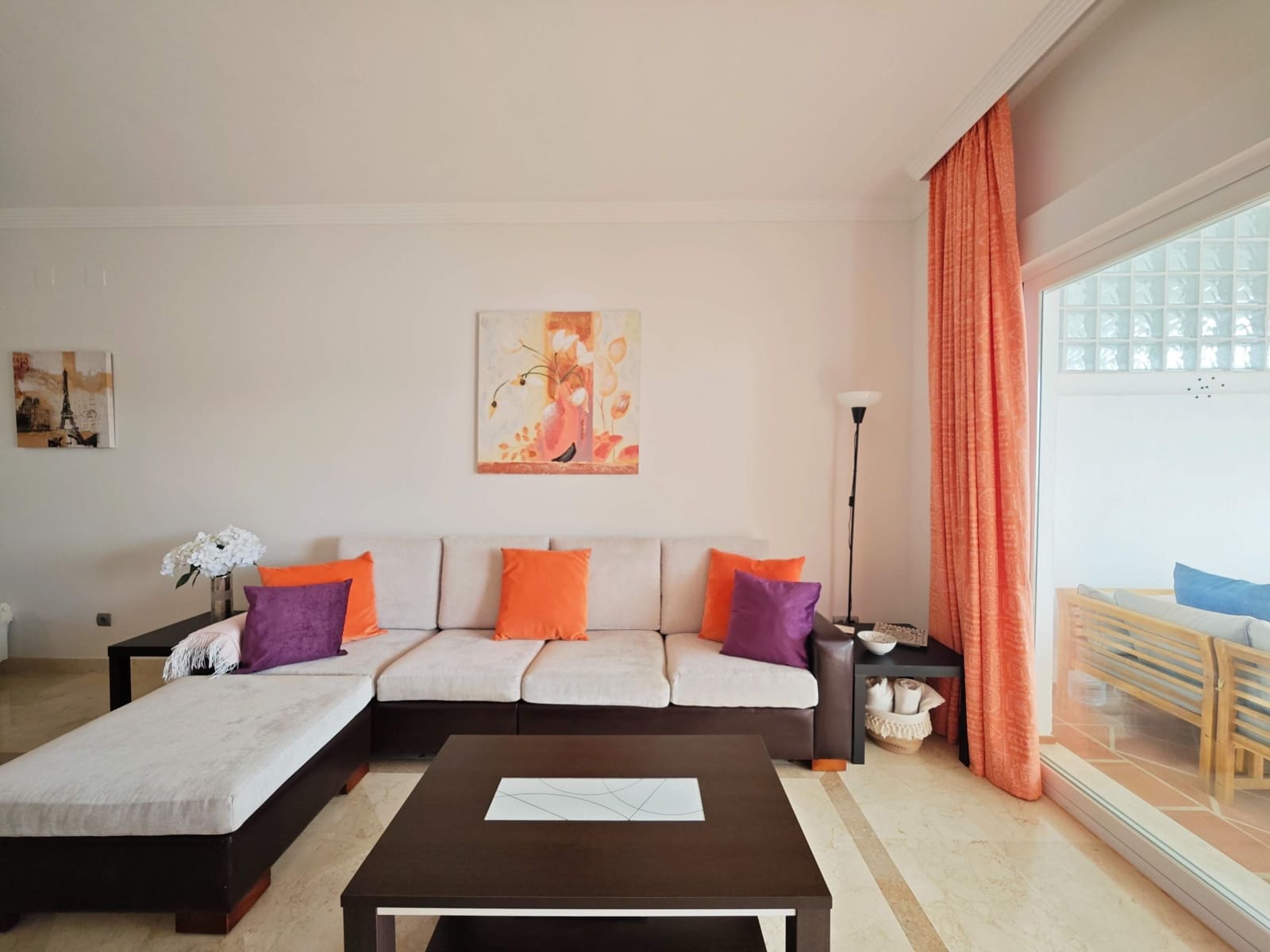 2 slaapkamer Appartement te koop in La Linea de la Concepcion met zwembad garage - € 330.000 (Ref: 10158799)